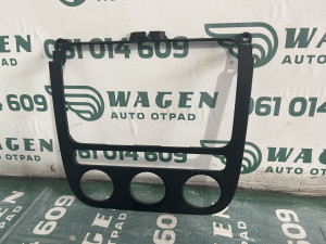 Konzola plastika unutrasnja Volkswagen Golf 5