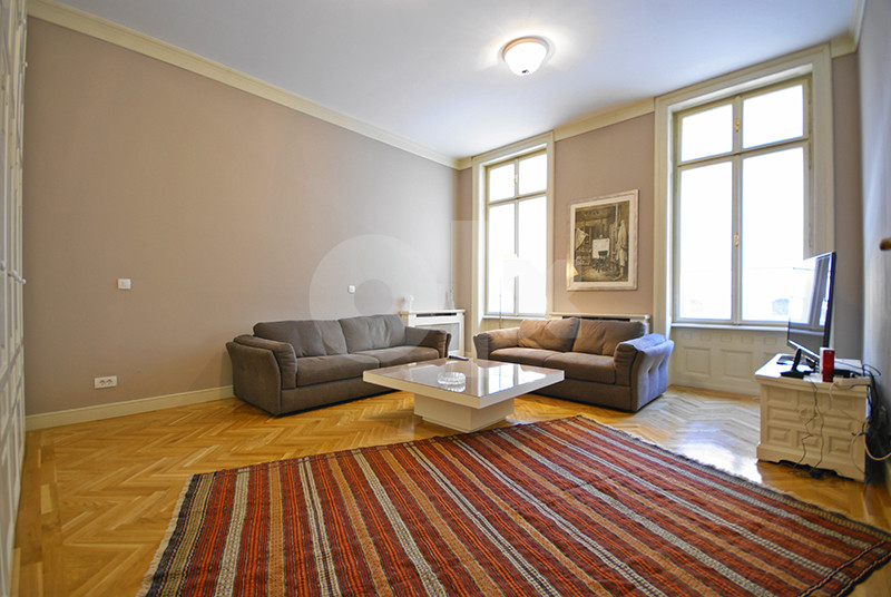 Salonski Stan Sarajevo - Centar - 100m2 2