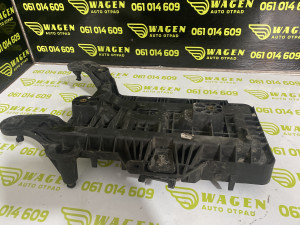 Nosac akumulatora Seat Leon (fotografija 4)