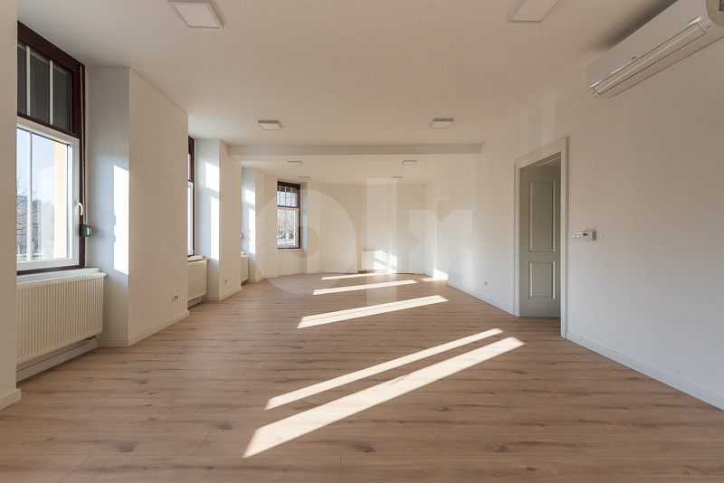 Dvoetažni Stan Sarajevo - Centar - 150m2 2