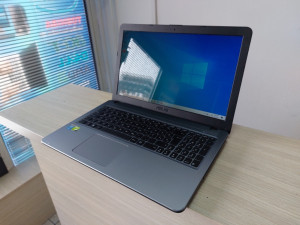LAPTOP ASUS INTEL I3 5005 8GB RAM SSD NVIDIA 2GB 15.6