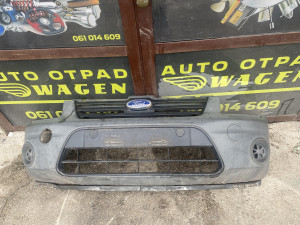 Prednji branik Ford Connect 2010