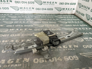 Podizac stakla z.d Peugeot 5008 (fotografija 1)