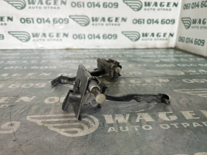 Granicnik vrata prednji zadnji desni Peugeot 5008