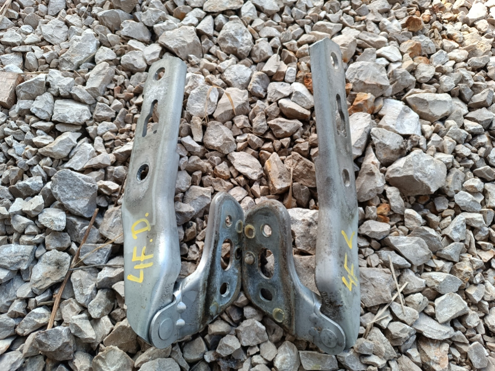 Makaze Skare Nosaci Haube Audi A6 4F C6