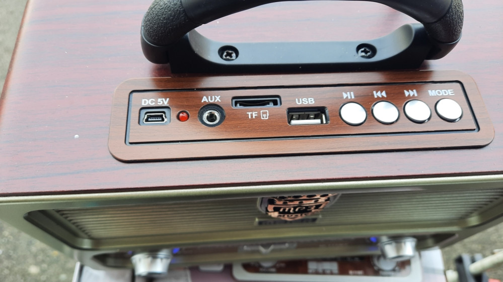 Radio  radio
