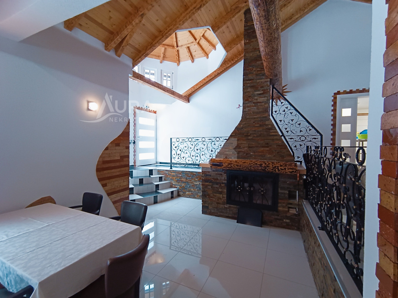 AURA/ Top Kuća - Vila / 8302 m2/ Ajdinovići 6