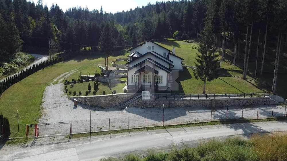 AURA/ Top Kuća - Vila / 8302 m2/ Ajdinovići 4