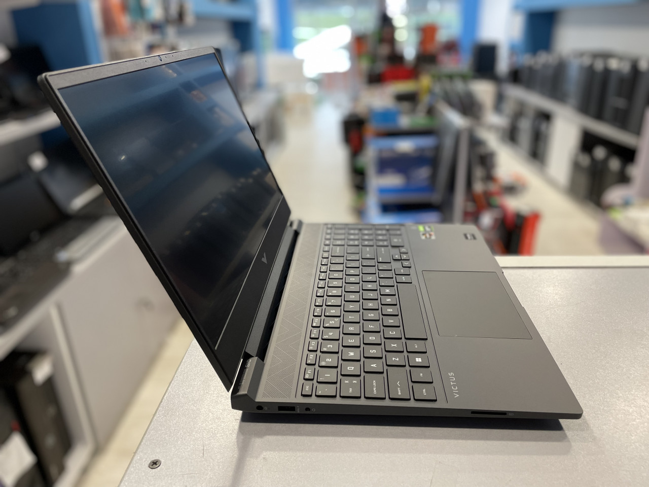 Hp R5 GAMING LAPTOP HP AMD R5-5600H,16GB SSD,512GB,GTX1650 4G - Laptopi - OLX.ba
