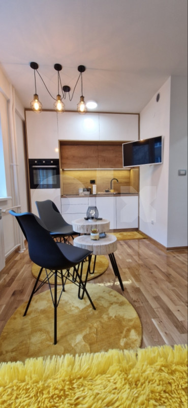 Stan na dan Sarajevo, Apartman Sarajevo 9
