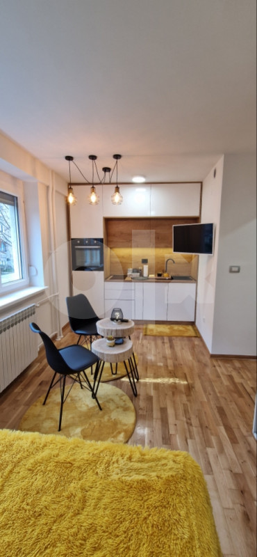 Stan na dan Sarajevo, Apartman Sarajevo 10