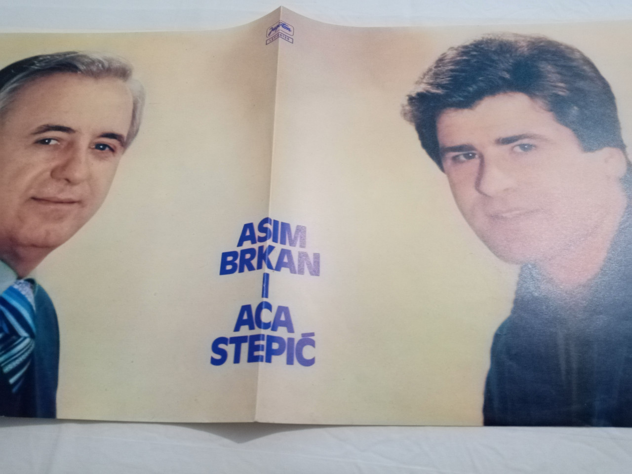 ASIM BRKAN - Voli me, grli me