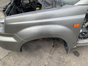 Blatobran desni lijevi Nissan X Trail 2004 (fotografija 2)