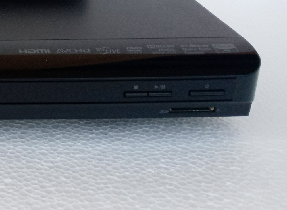 TOSHIBA BDX1100KE Blu ray dvd player/SD Card DVD/Bluray player OLX.ba