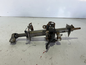VRETENO STUB VOLANA NISSAN X TRAIL 2004