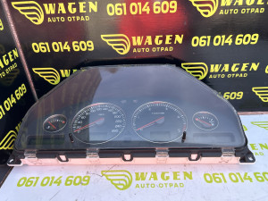 Taho sat Volvo XC70 (fotografija 1)