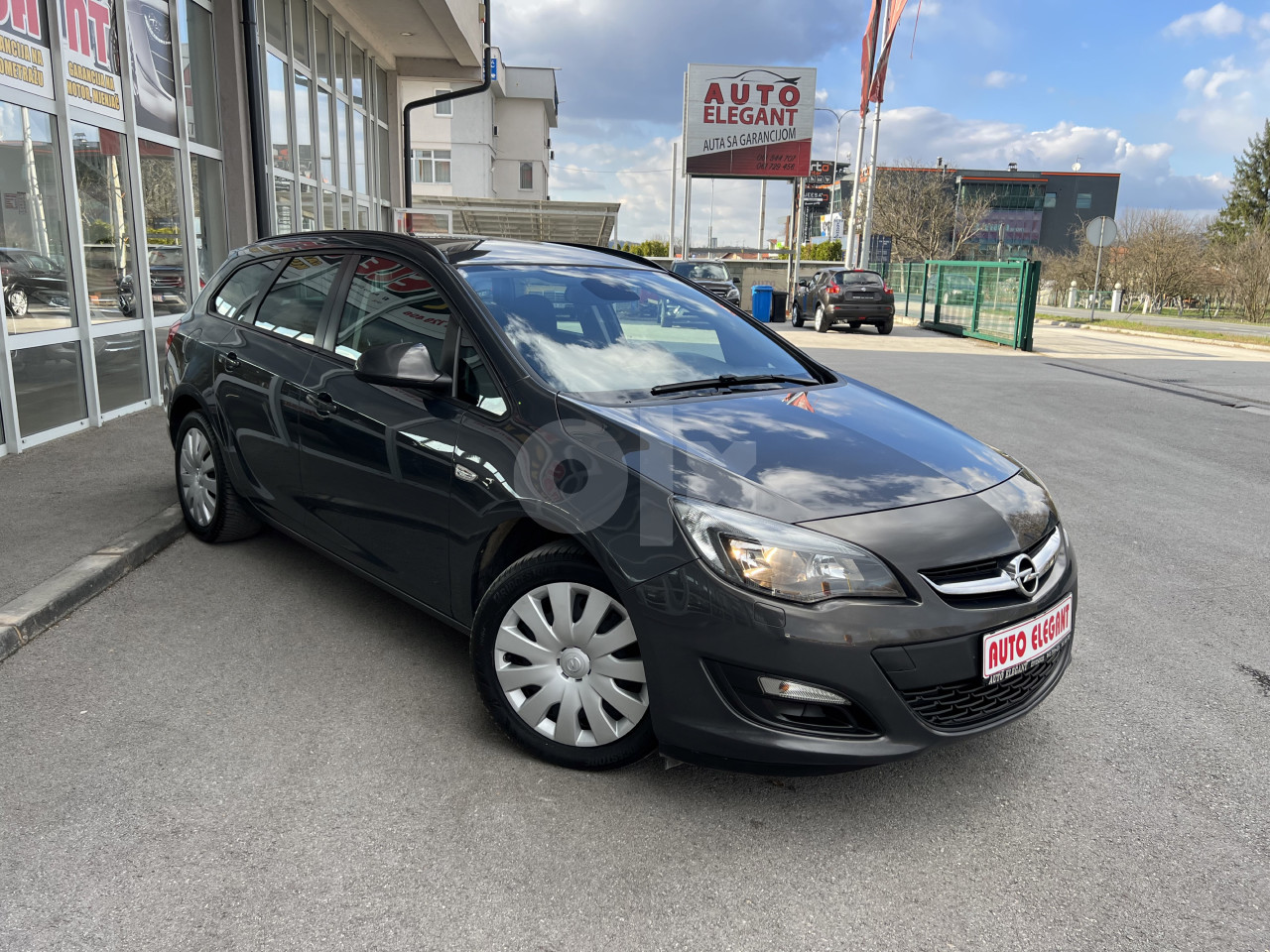 Opel Astra 1.6 CDTI 100kW 2014 god Facelift e6 *navi*
