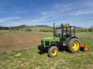 TRAKTOR JOHN DEERE 2000V 4x4 Same Deutz