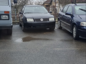 Bora 2.3 dijelovi Trivan