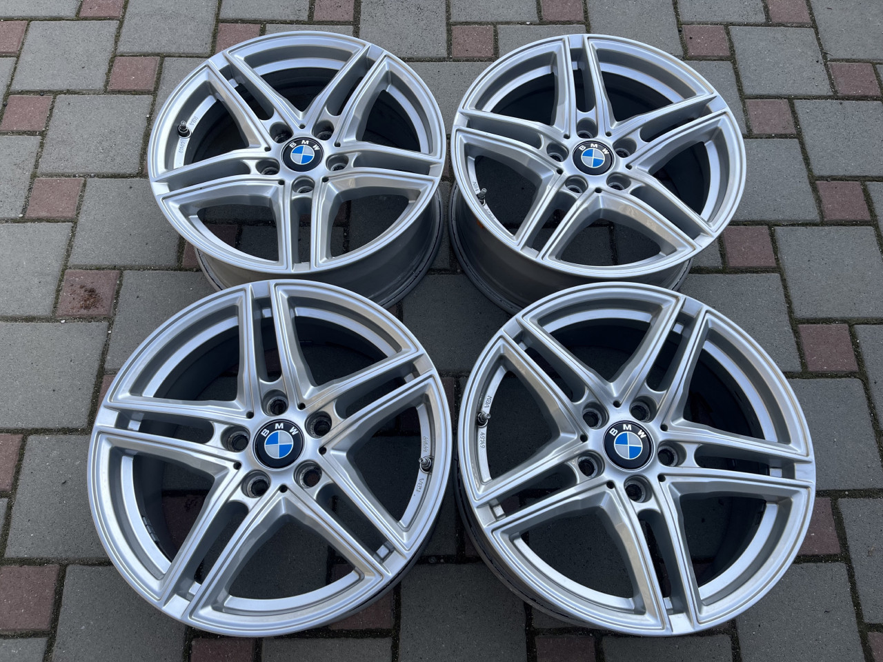 17 ZOLL BORBET XR Felgen 5x120 ET35 BMW 3 F30 F31 X1 X3 Z3 Z4 E36 E46 E87 E82 M EUR 579,00 - DE