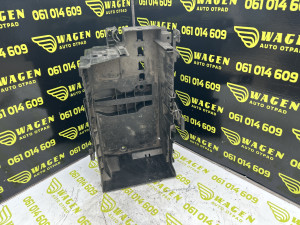 Nosac akumulatora Opel Astra J 2011 (fotografija 1)