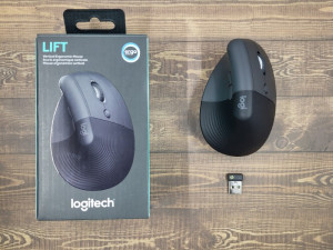 LOGITECH Lift Vertical Ergonomic