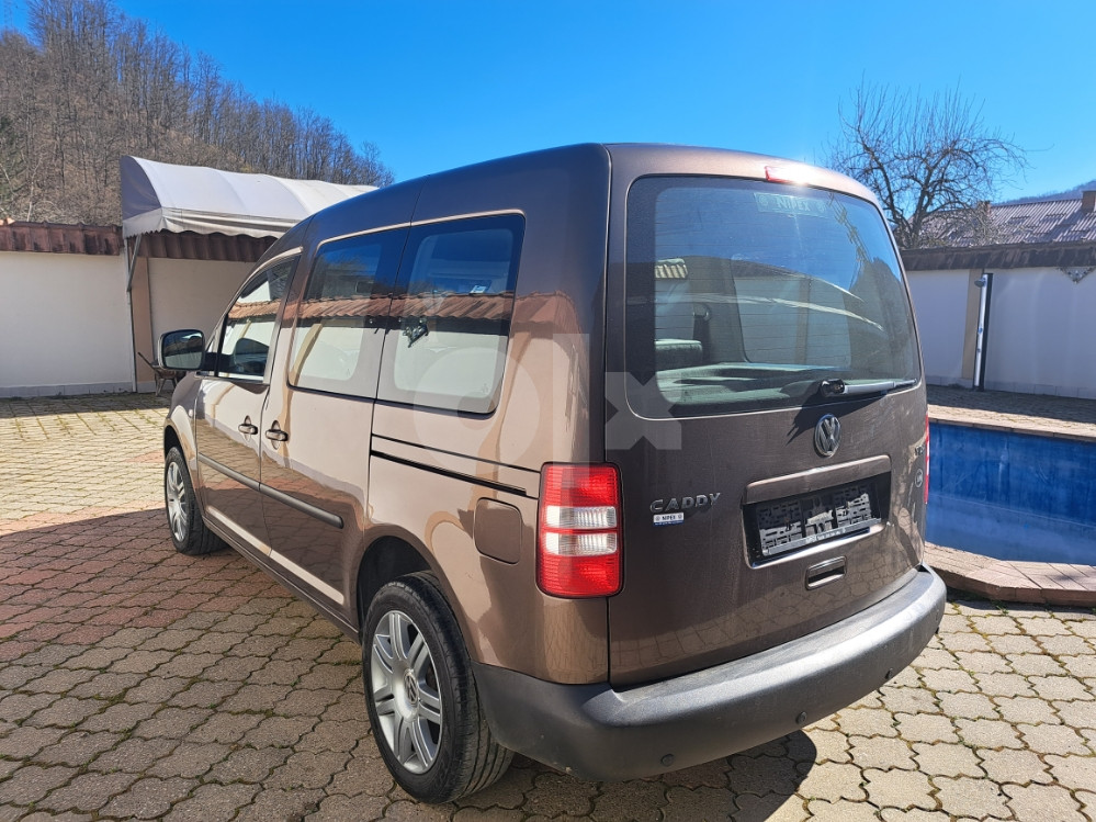 Volkswagen Caddy 1.6 TDI CR KUPLJEN NOV U NIPEX