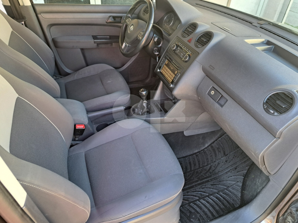 Volkswagen Caddy 1.6 TDI CR KUPLJEN NOV U NIPEX