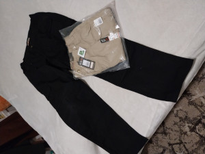 Pantalone 5.11 36x36. Bež i crne.