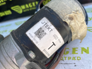 Servo pumpa b Toyota Yaris (fotografija 2)