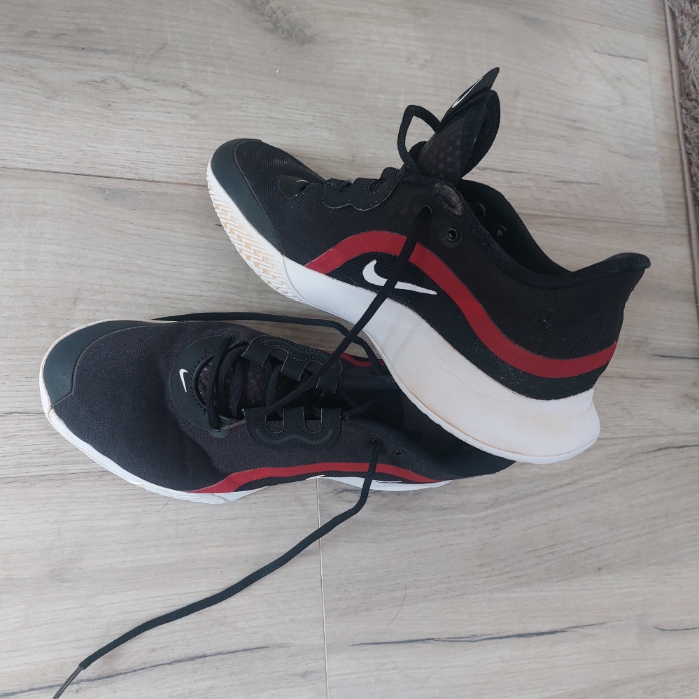 nike za tenis
