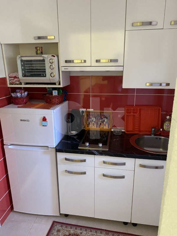 Iznajmljujem studio apartman-stan 2