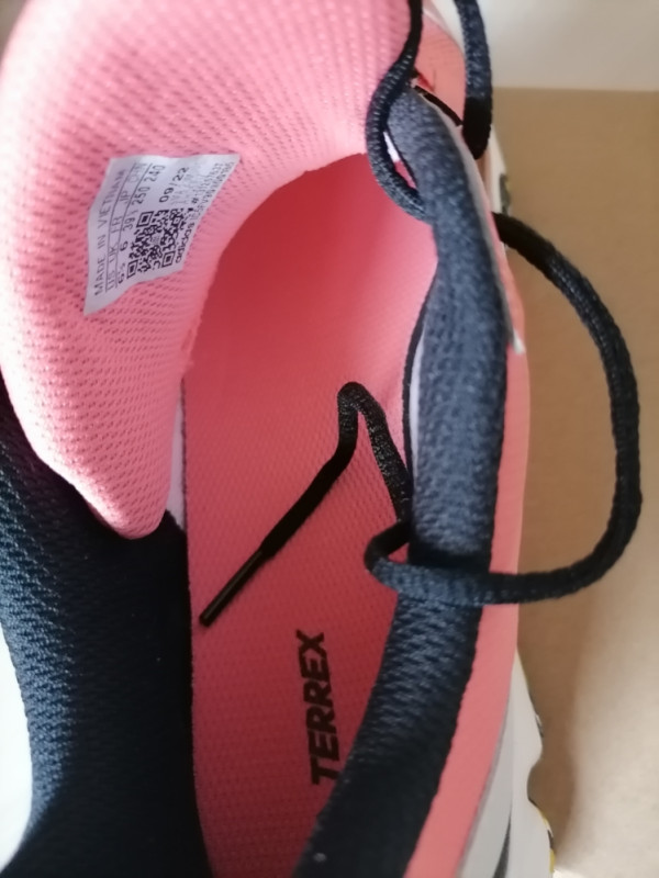 ZENSKA TERREX PATIKA 39 Tene/Patike OLX.ba