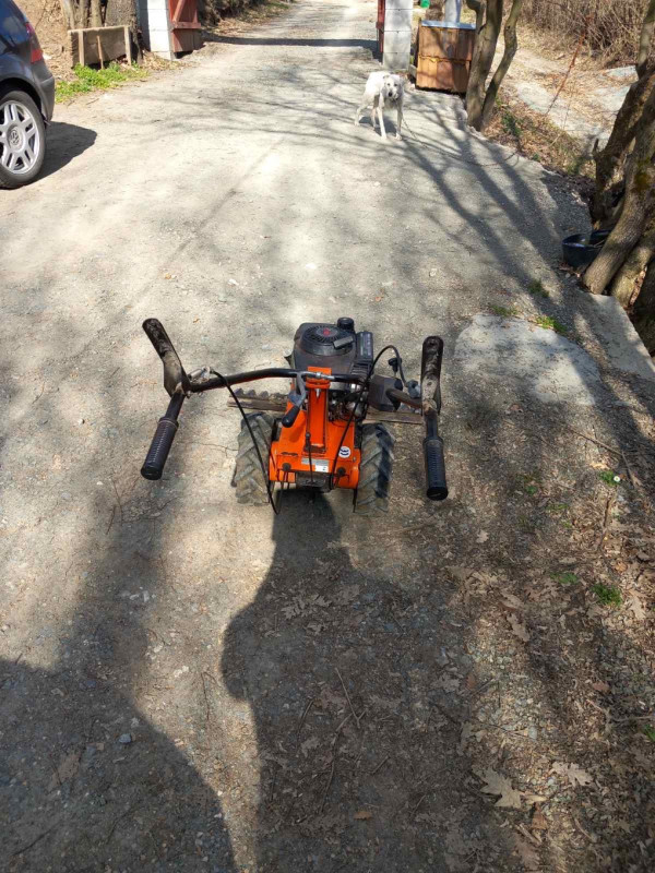 Kosačica na benzin - Kosilice i kopačice - OLX.ba