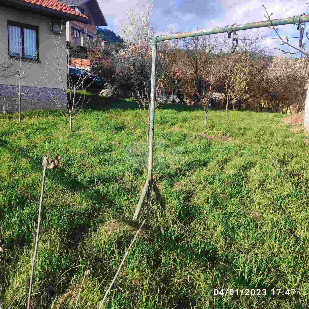 POGLED * SVI PRIKLJUČCI * 608 m2 Sedrenik STARI GRAD 8