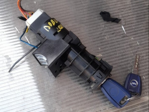 BRAVA PALJENJA SA KLUČEM FIAT DOBLO 2006