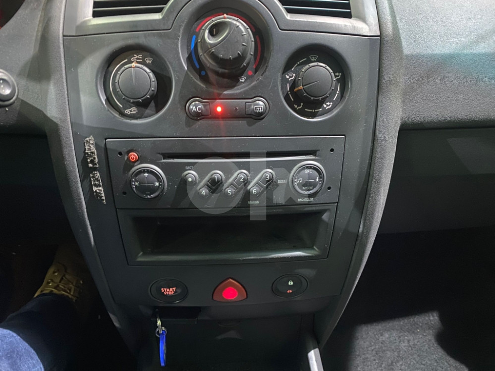 RENAULT MEGANE 1.9 DCI, 2005 GODINA, KLIMA, MAGLENKE