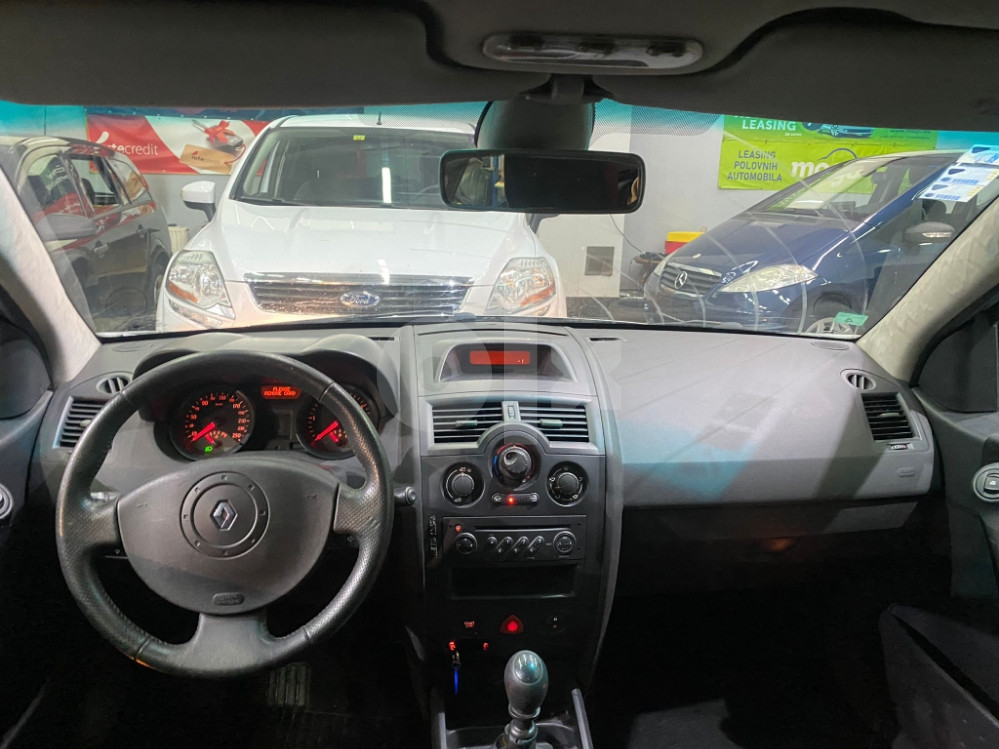 RENAULT MEGANE 1.9 DCI, 2005 GODINA, KLIMA, MAGLENKE