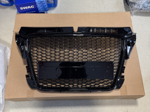 Maska Audi A3 RS 09-12