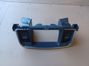 BLENDA PLASTIKA OKO NAVIGACIJE RESETKA PEUGEOT 508