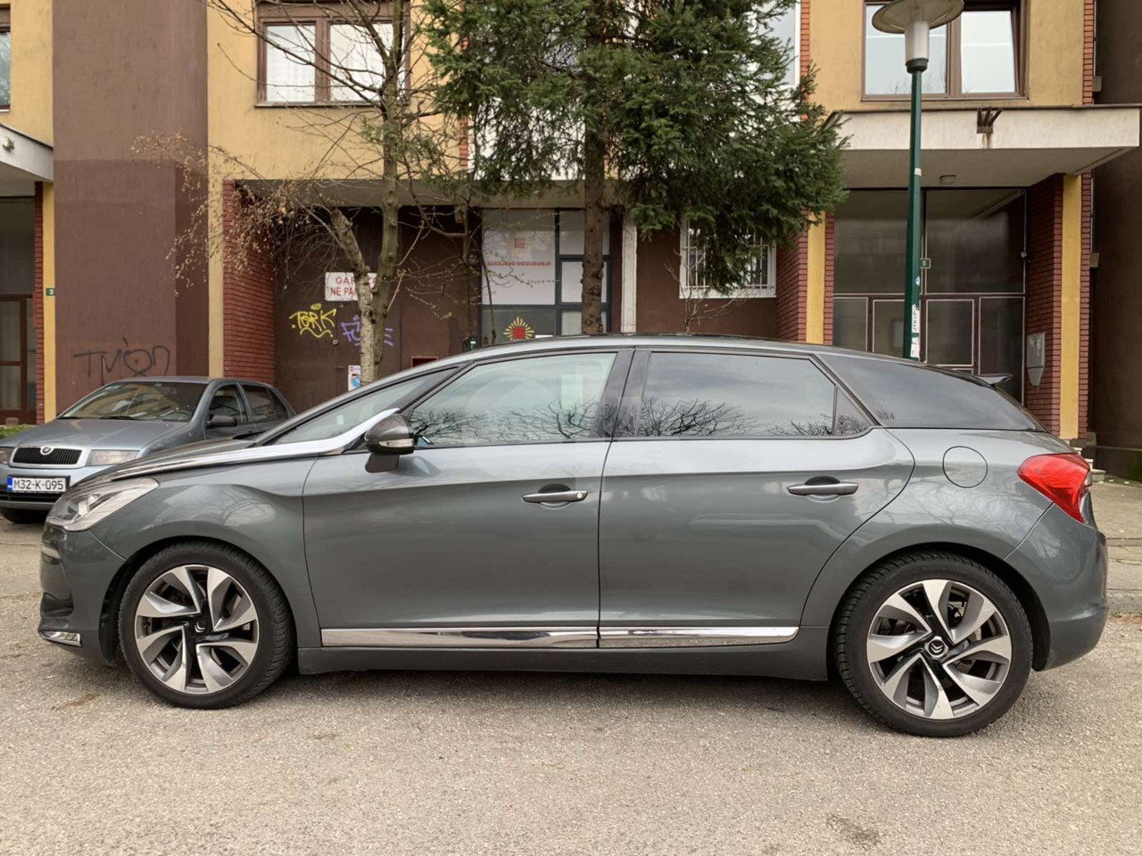 Citroen DS5 2.0 HDi, kupljen nov u BIH | 2012 |