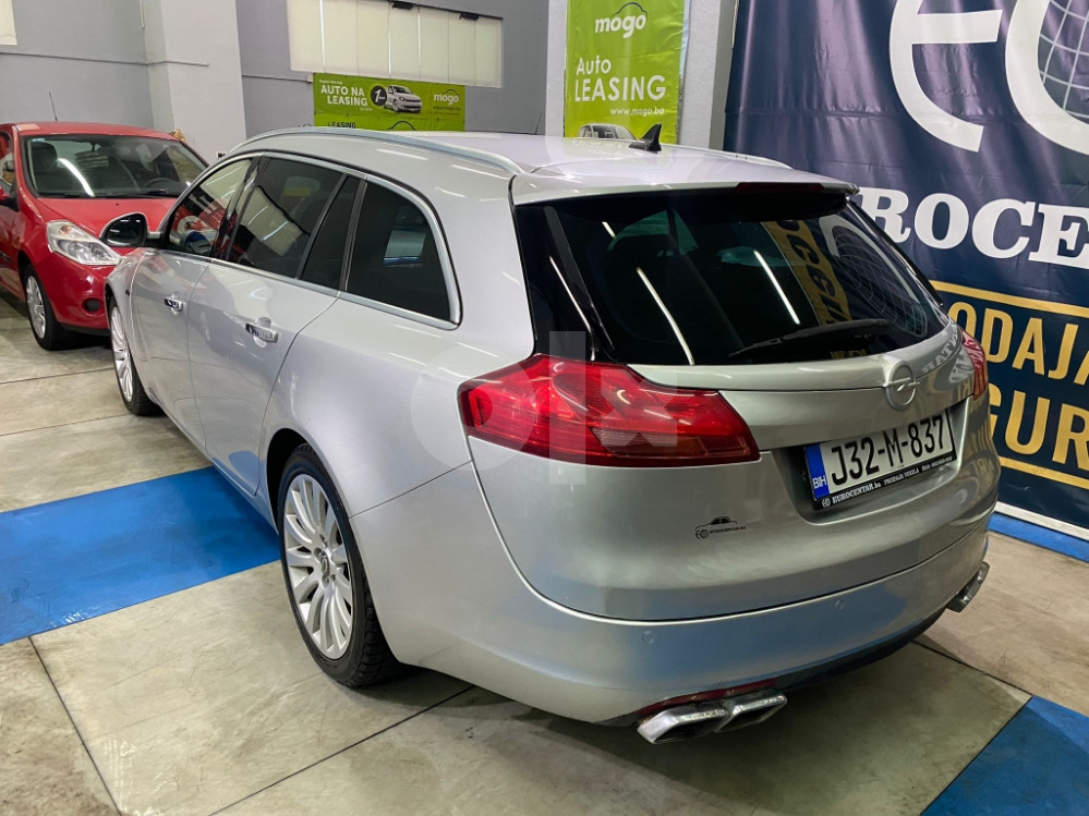 OPEL INSIGNIA 2.0 CDTI SPORTS TOURER COSMO, 2011 GODINA