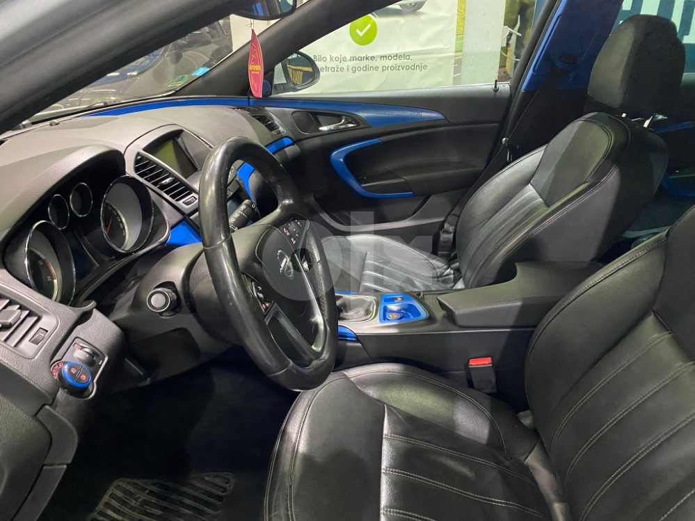 OPEL INSIGNIA 2.0 CDTI SPORTS TOURER COSMO, 2011 GODINA