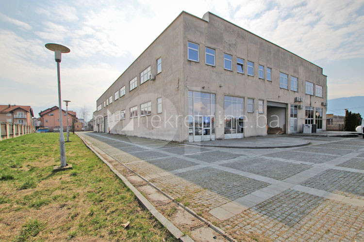 m2: Ilidža, Azići. Kancelarijski prostor 1000m2