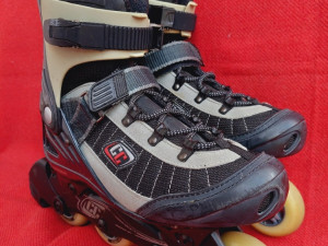 ROLE ROSLE  crazy creek br.42-43  silikonski tockici