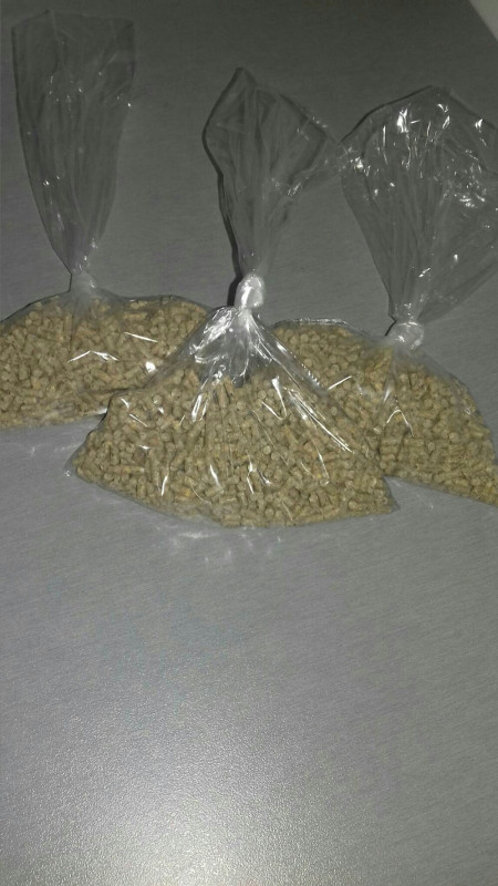 Mineralno Vitaminski dodaci za ptice - Hrana i dodaci - OLX.ba