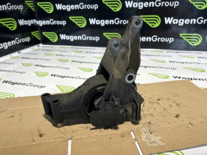 Nosac motora Opel Astra J (fotografija 2)