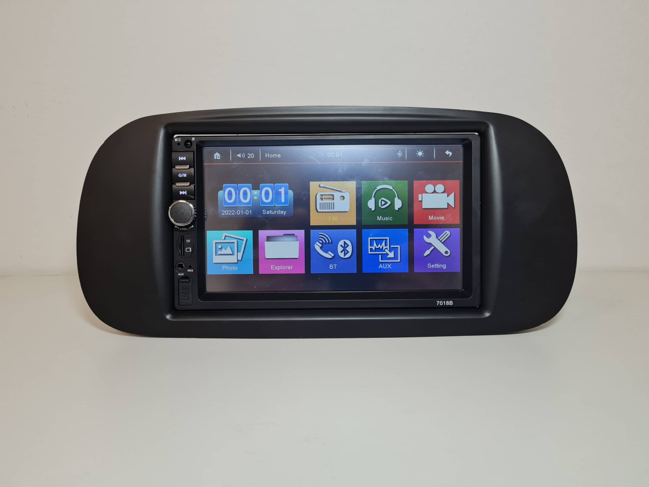 GIGA.BA FIAT 500 RADIO MULTIMEDIJA USB BT AUX CD/DVD/MC/Radio player