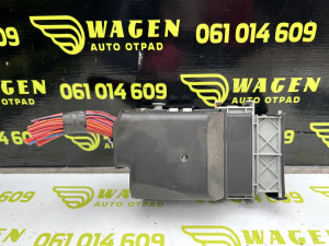 Elektronika kutija osigurača Opel Astra J (fotografija 2)
