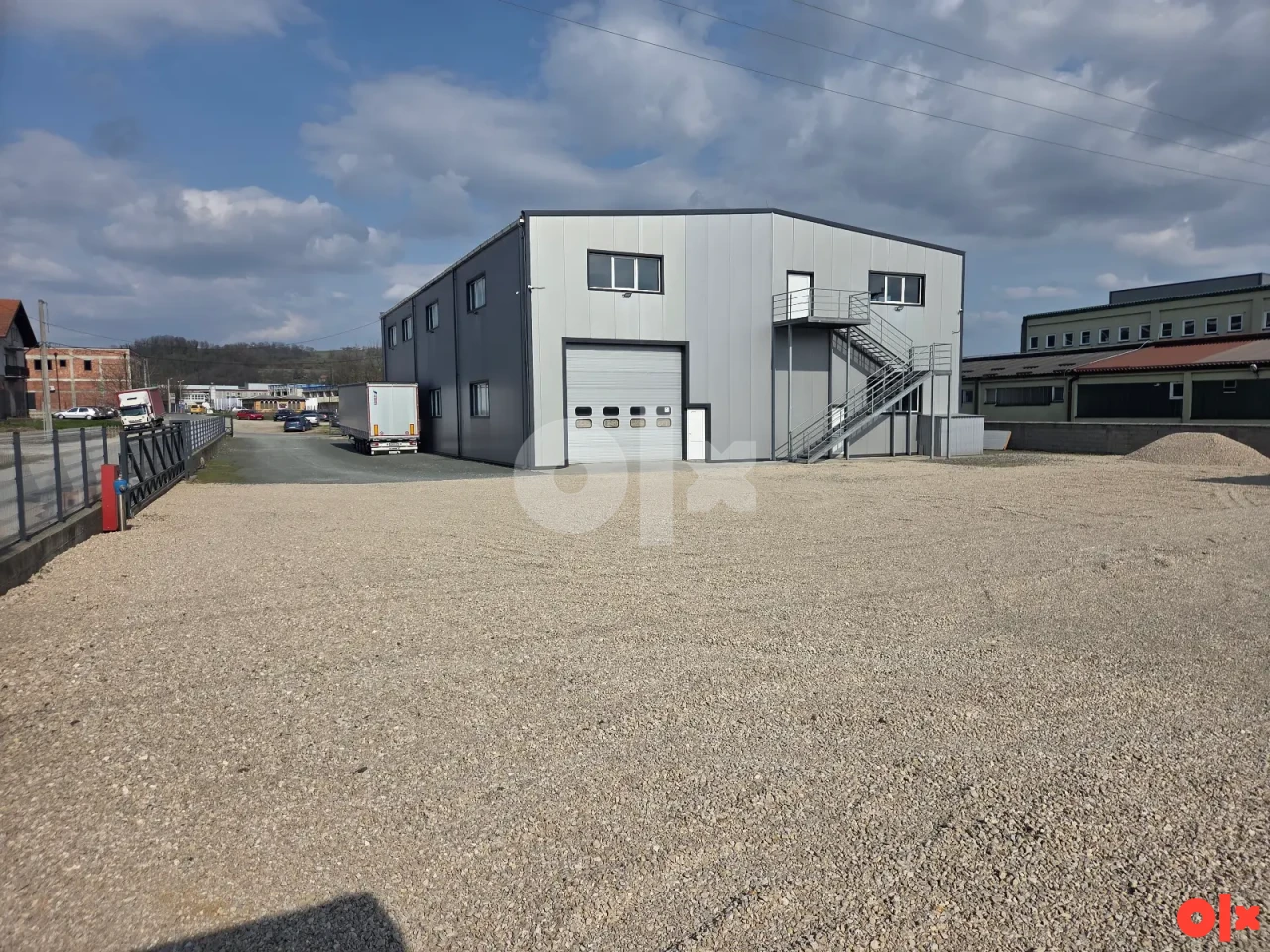 Poslovni prostor Gračanica 1000m2 8